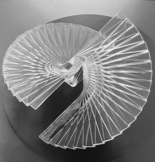 Rosenthal Objekt „Winding Stairs“ von Herbert Bayer – spiralförmige Treppenskulptur