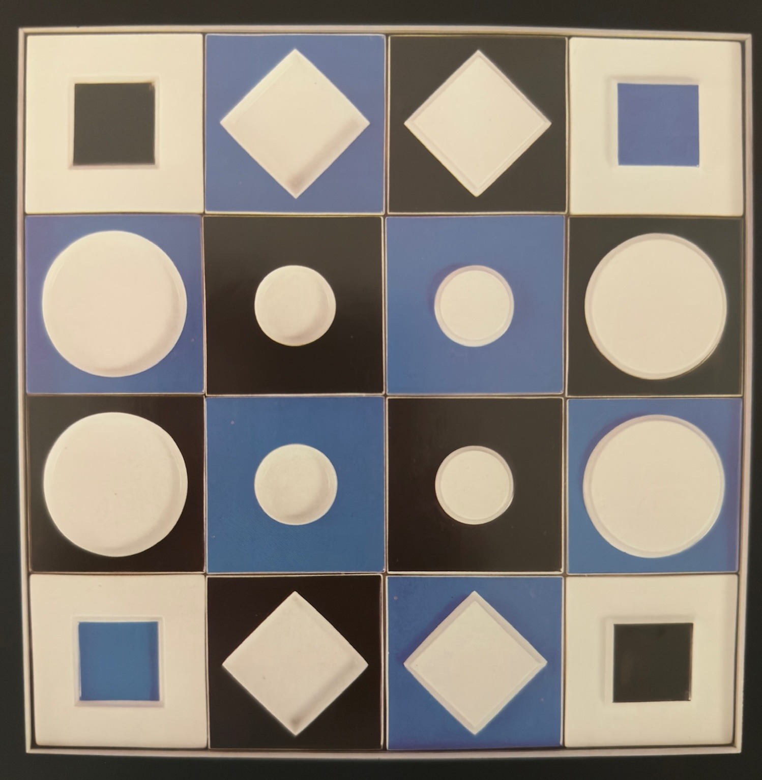 Rosenthal Wandrelief von Victor Vasarely – modulare Fliesenkomposition