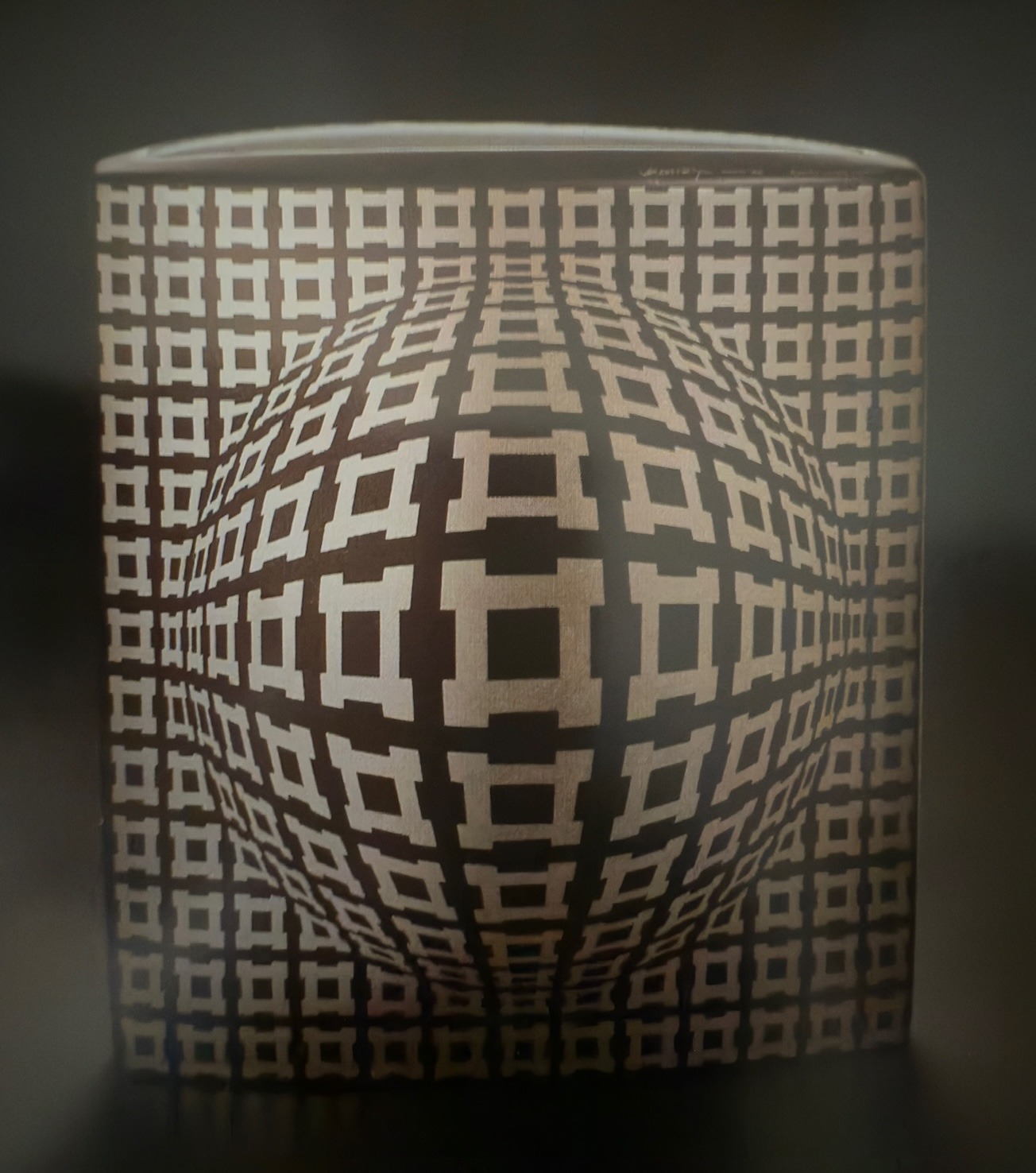 Rosenthal Objektvase von Victor Vasarely – Rasterdekor mit sphärischer Illusion